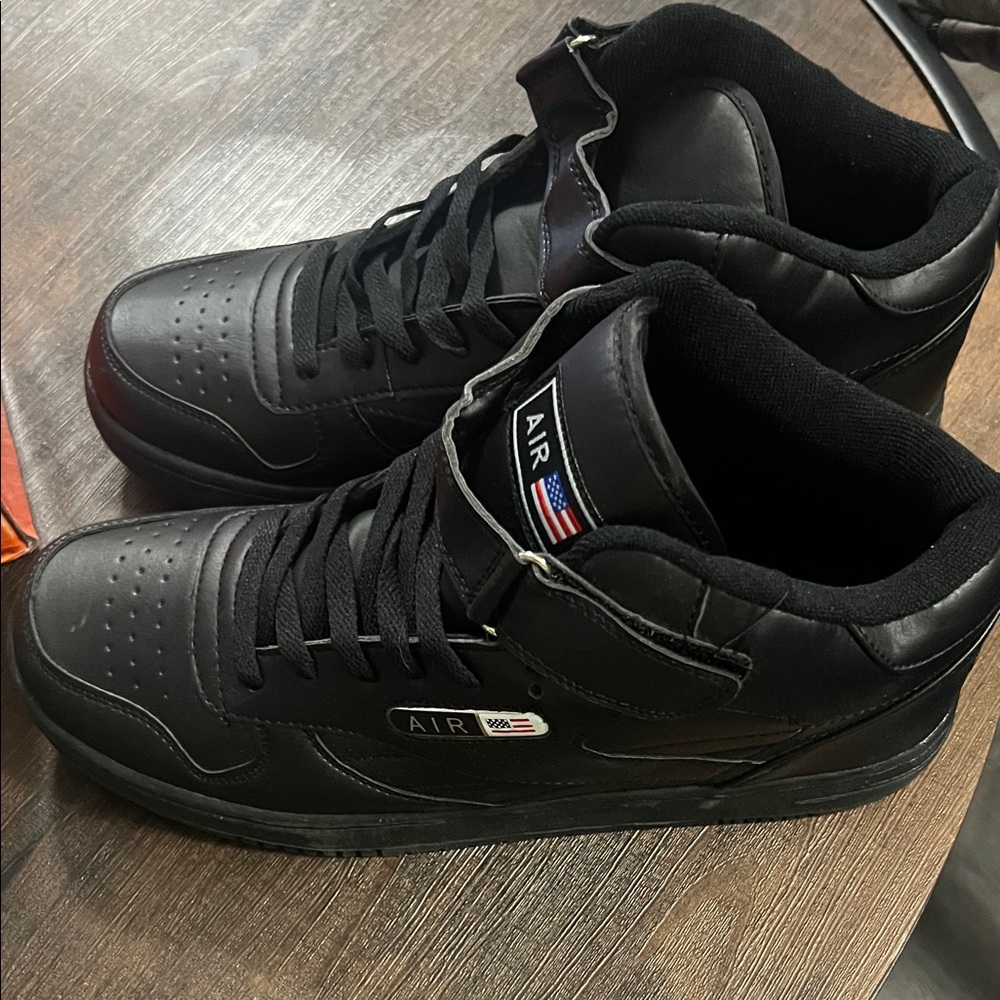 Black High-Top Men's Sneakers